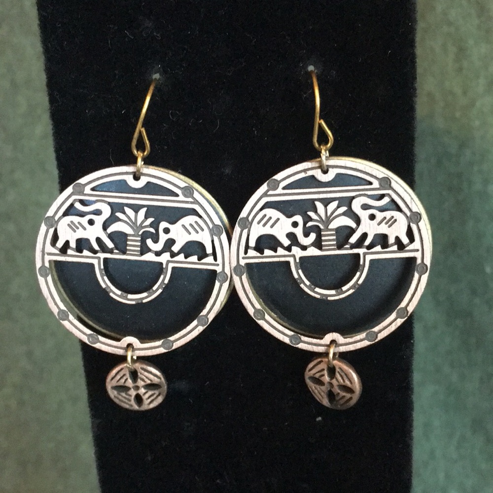Boho Copper elephant earrings E5